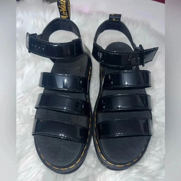 Dr. Martens Blaire Hydro Leather Black Strappy Platform Gothic Sandals 8 - Picture 2 of 8